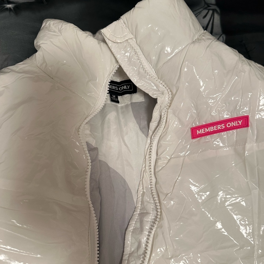 Puffer Jacket - Picture 4 of 5